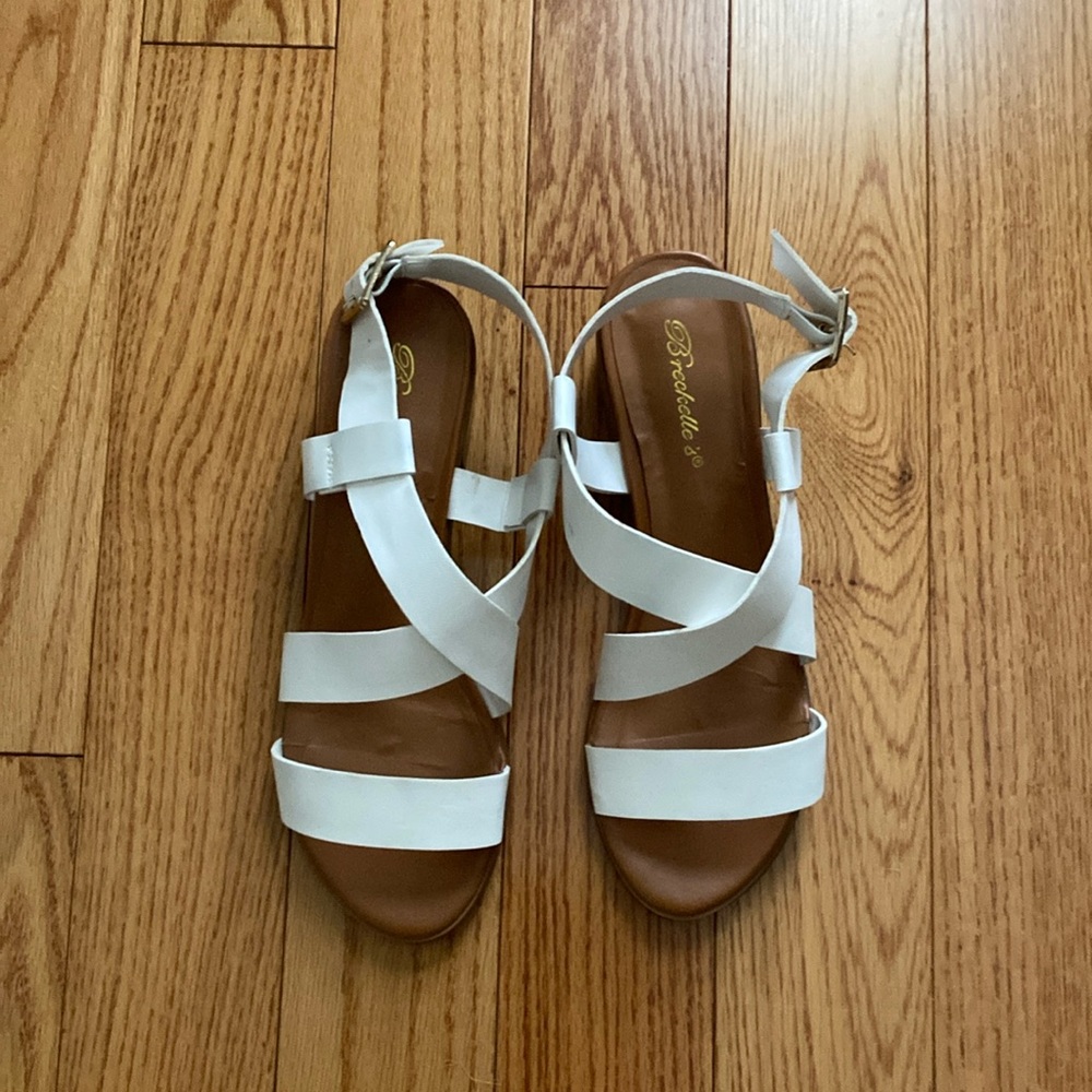Breckelle’s White Strappy low heeled Sandals